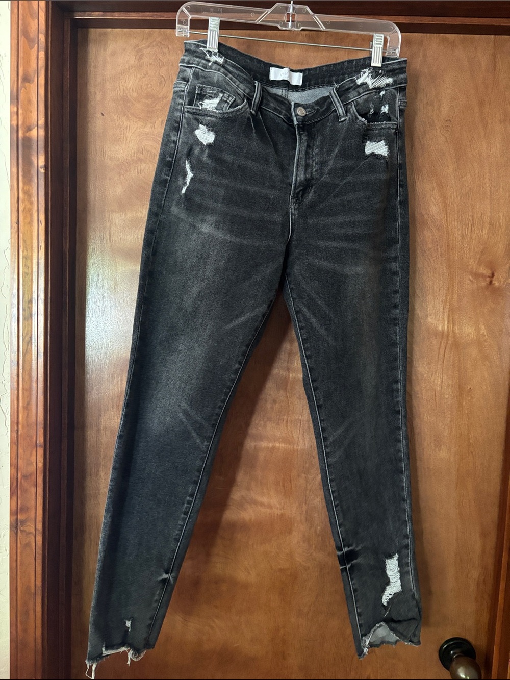 Women's Black Distressed Skinny Jeans - High Rise